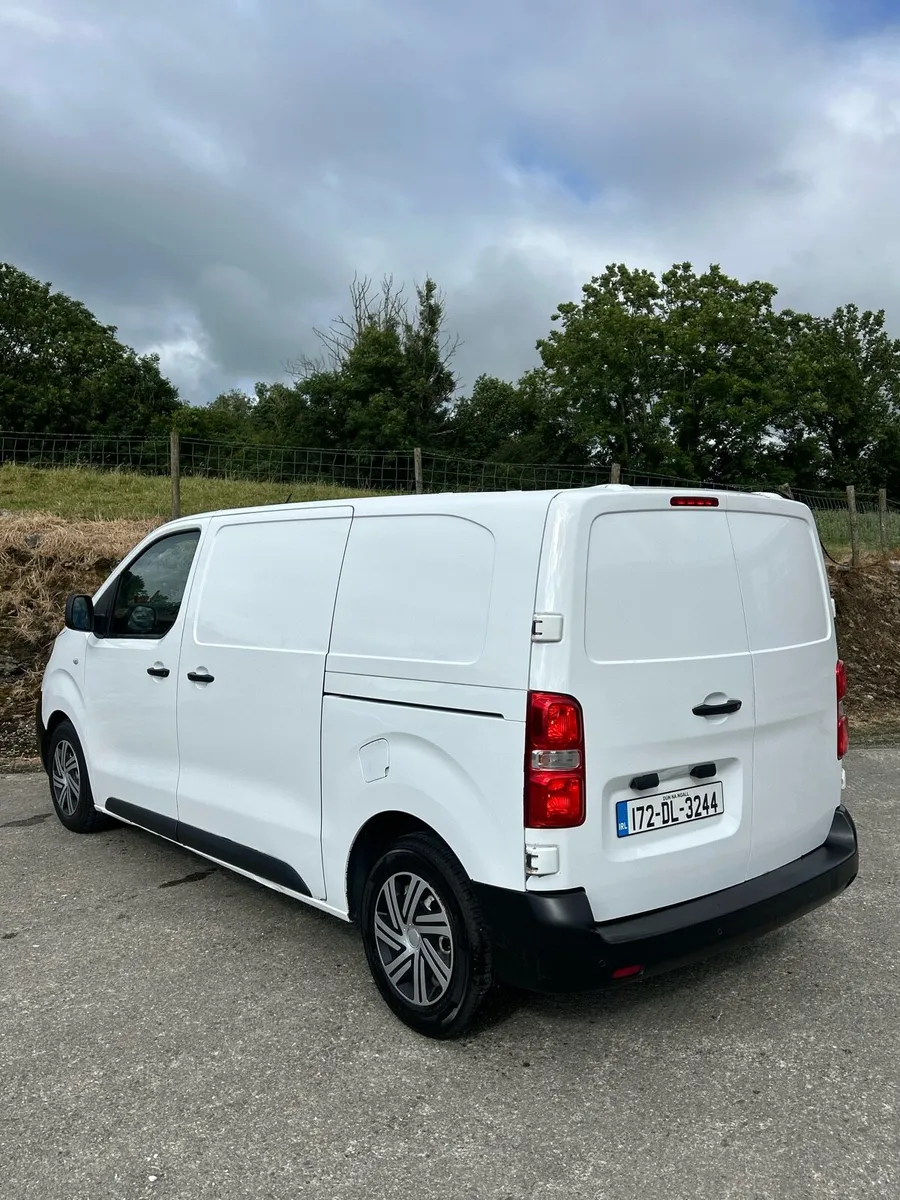 2017 Citroen Dispatch 1.6 MWB - Image 2