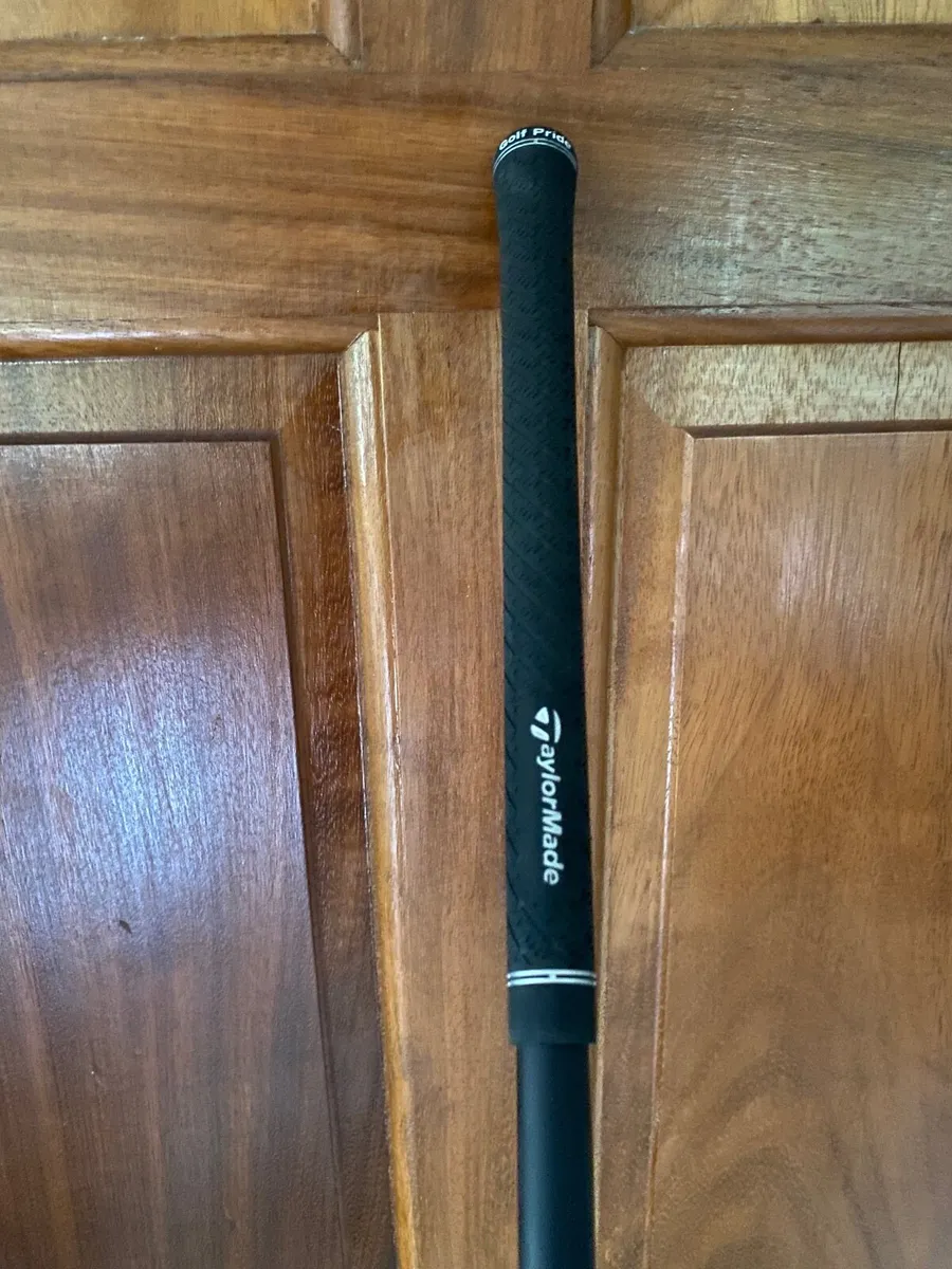 Taylormade Qi 4 D Tour Driver 10.5 Stiff Flex - Image 3