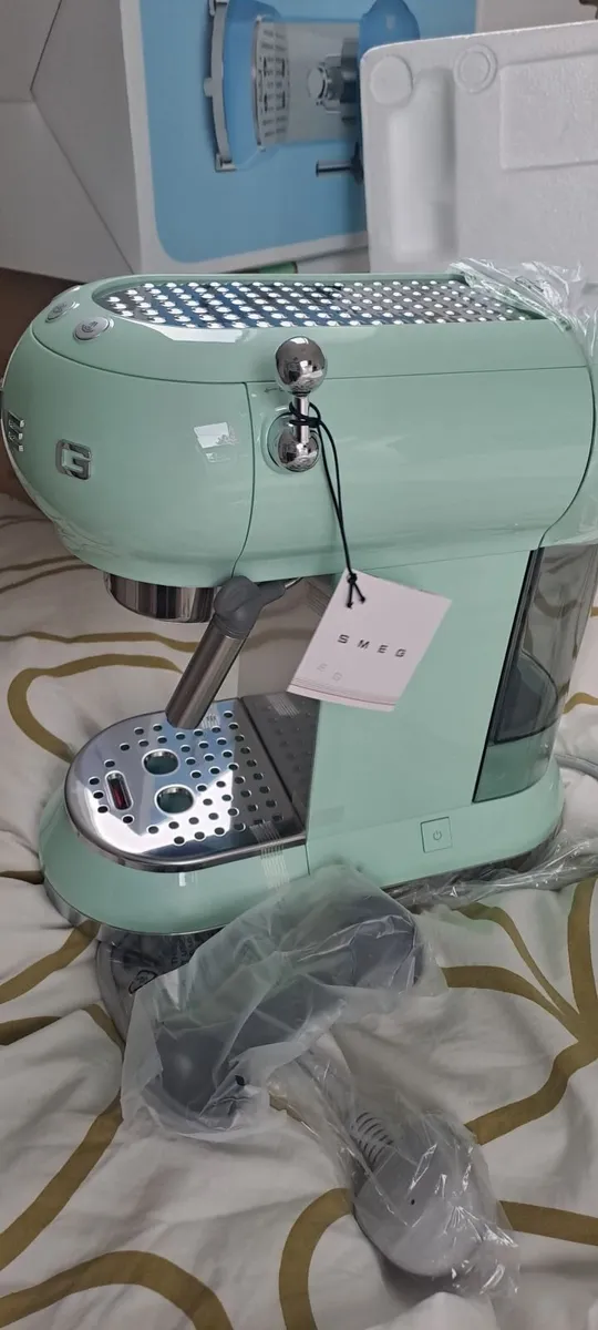 Smeg coffee machine - Image 1
