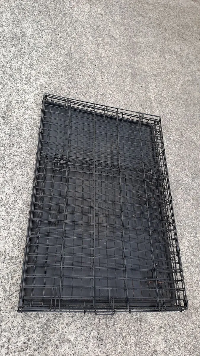 Large dog crate - Image 2