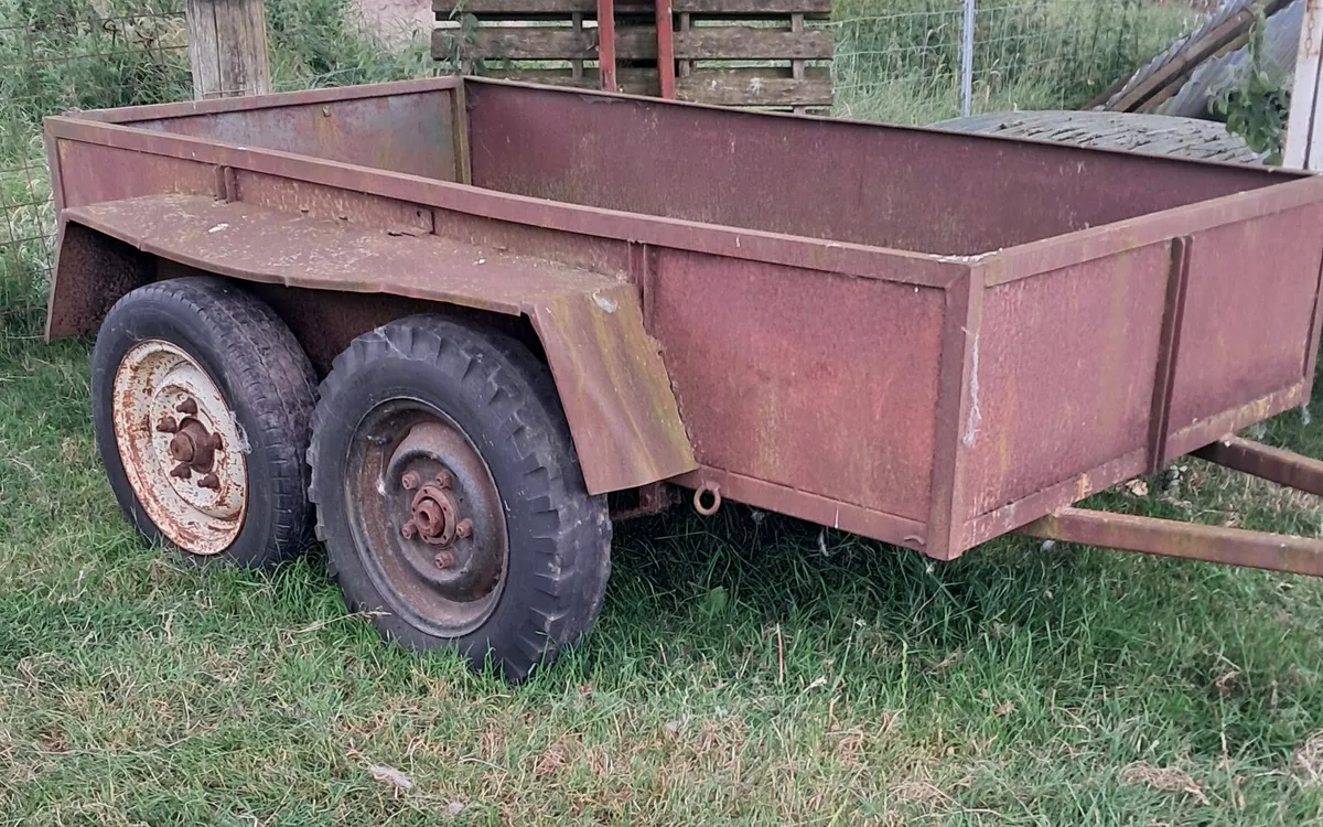Trailers - Image 1
