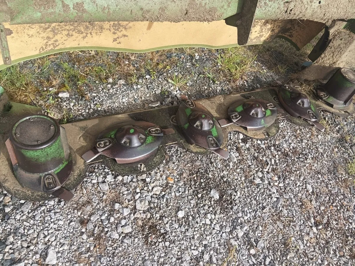 Krone 8ft disc mower - Image 3