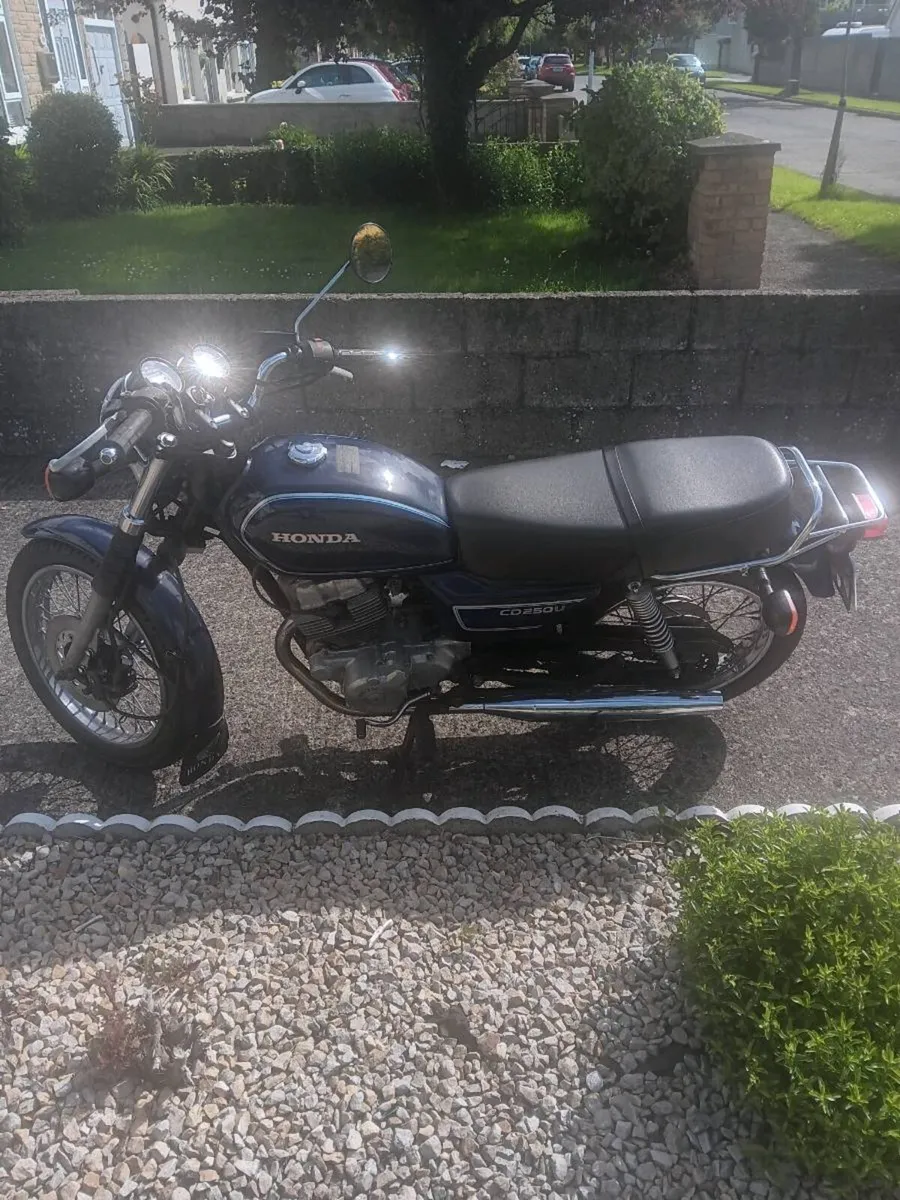 Honda CD250U - Image 2