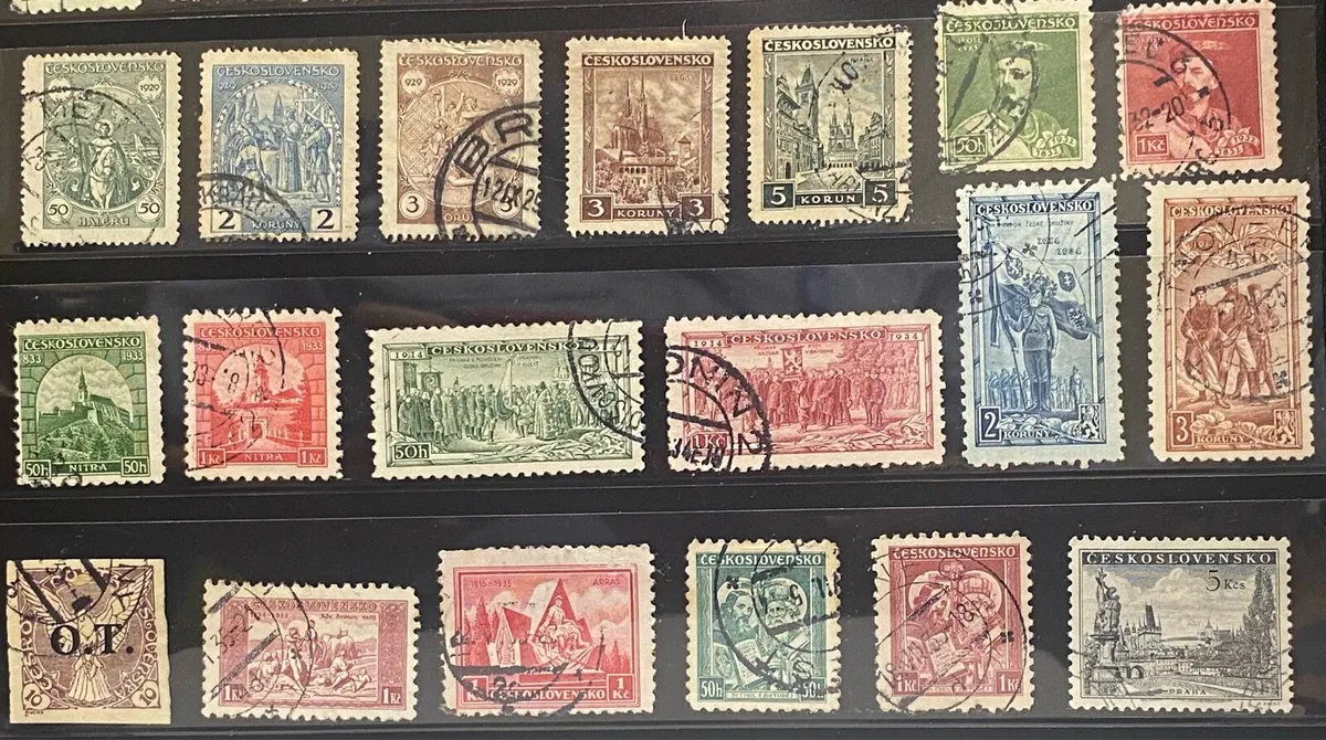 Czechoslovakian stamp lot - Image 4