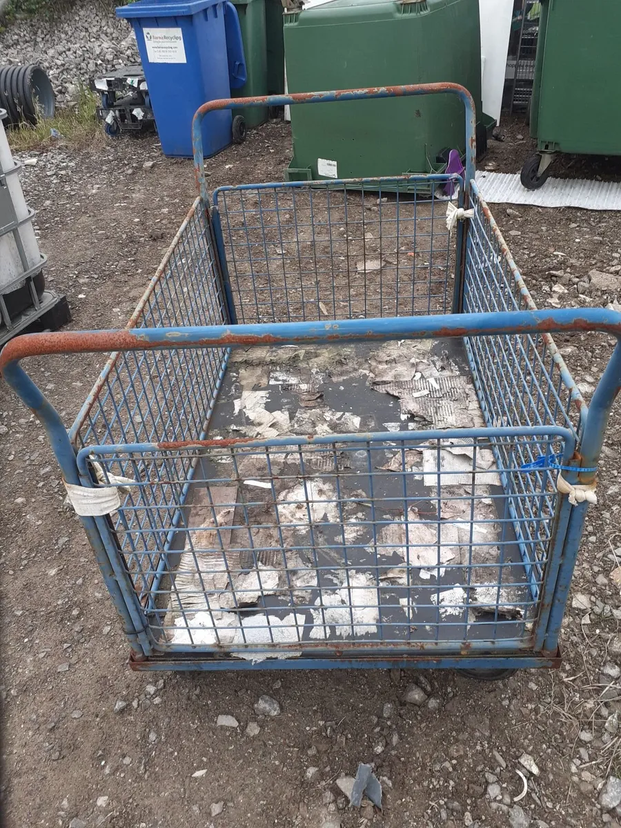 Trolley - Image 2
