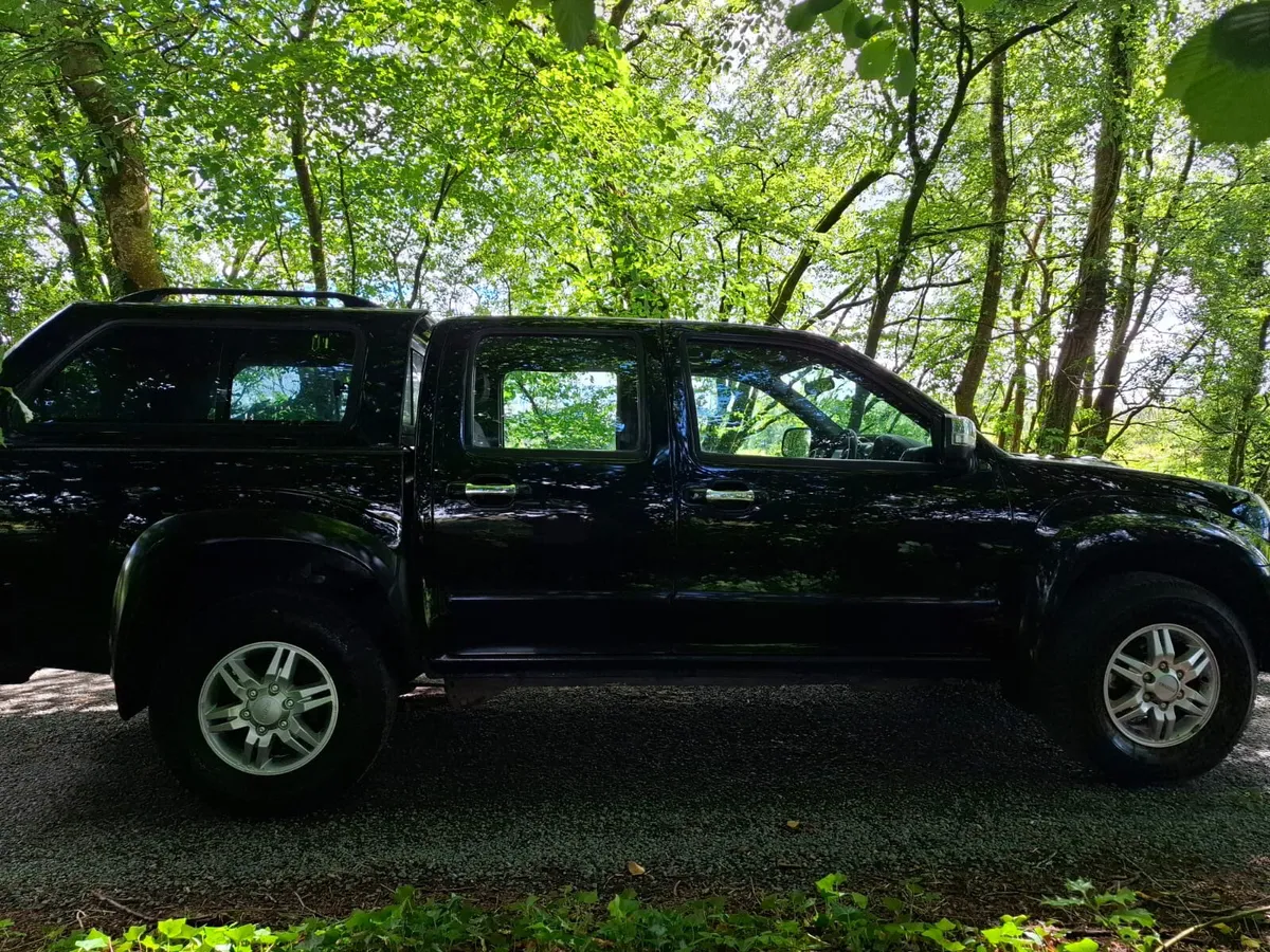 Isuzu D-Max 2011 - Image 4