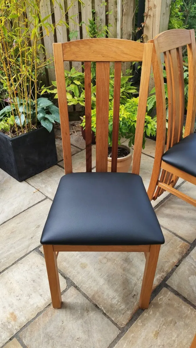 4 kitchen dining chairs - Image 1
