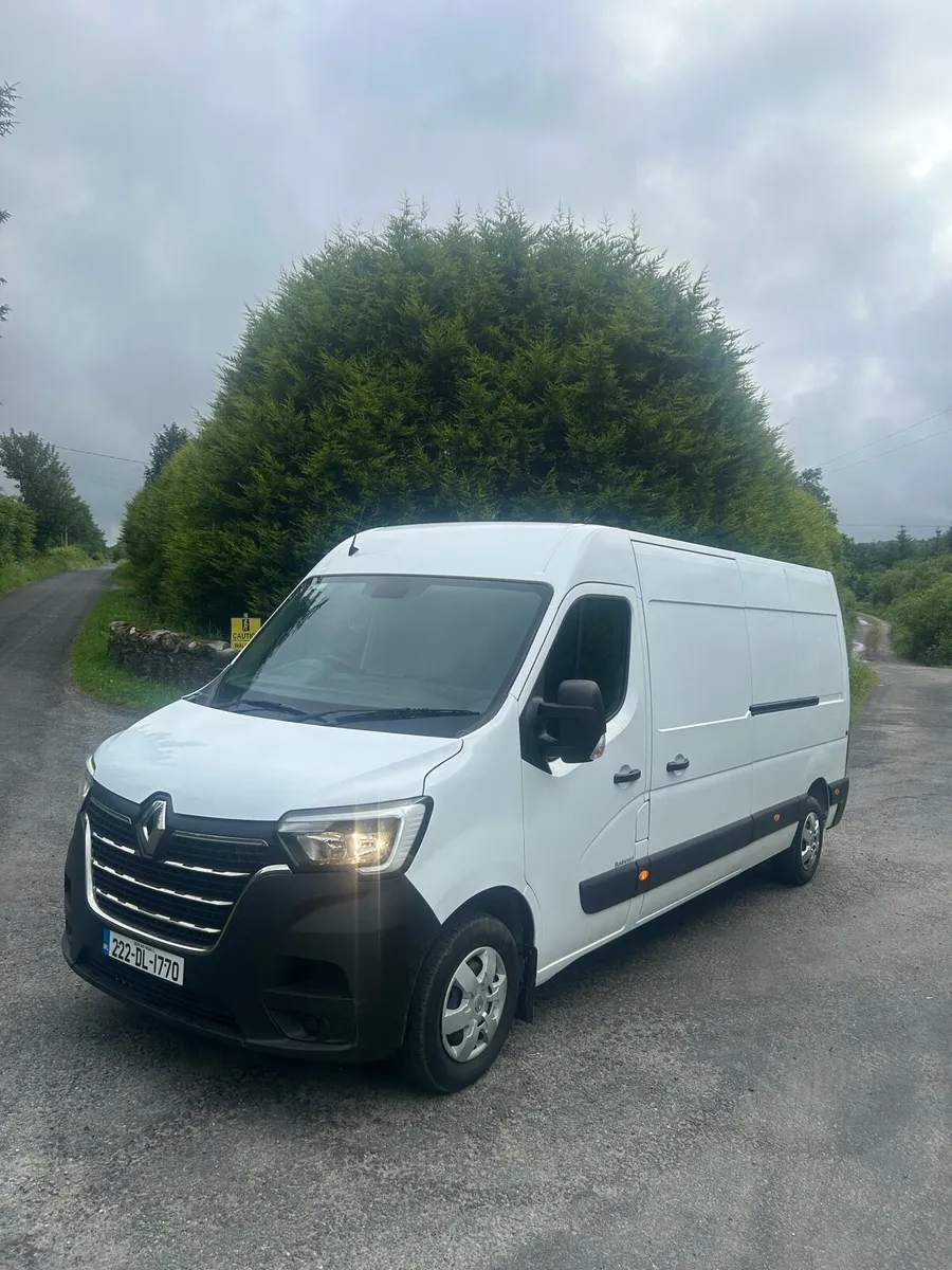 2022 Renault master - Image 2
