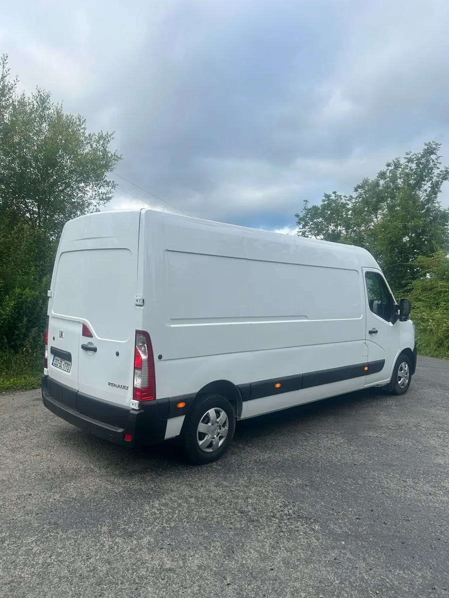 2022 Renault master - Image 3