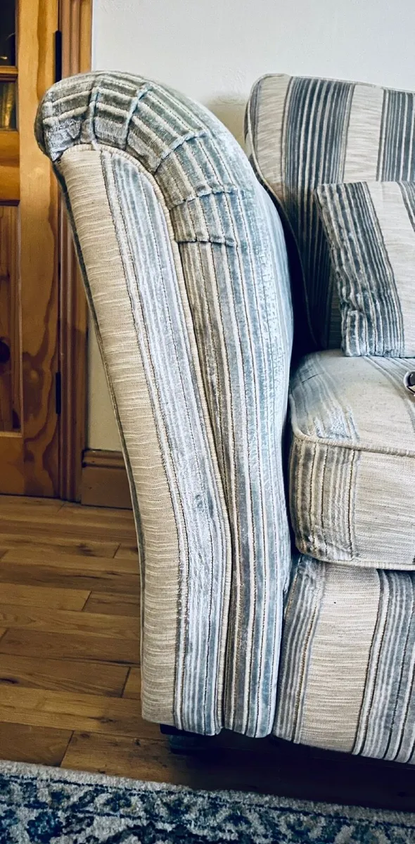 Living room furniture - Image 1