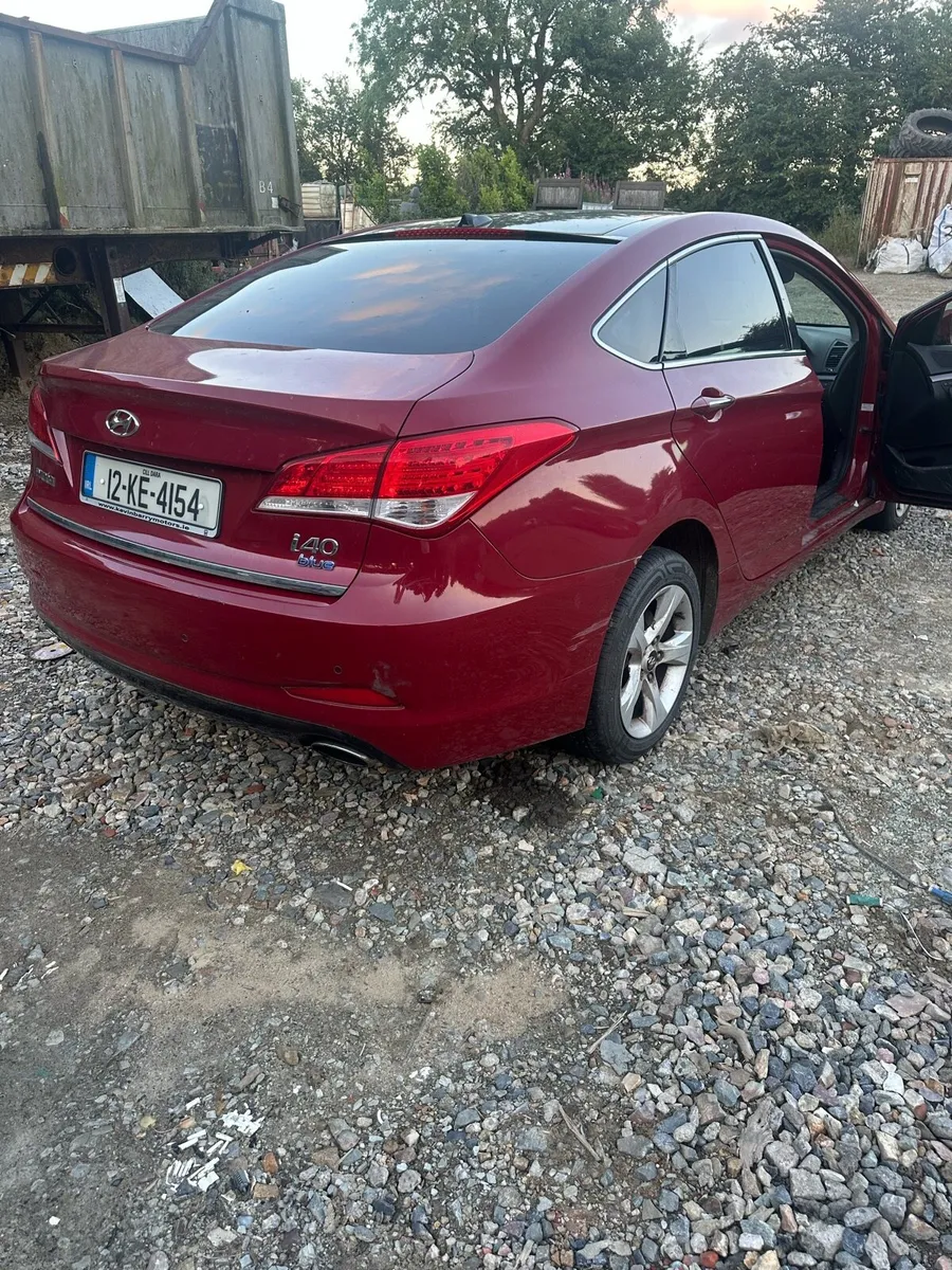 Hyundai i40 for breaking - Image 3
