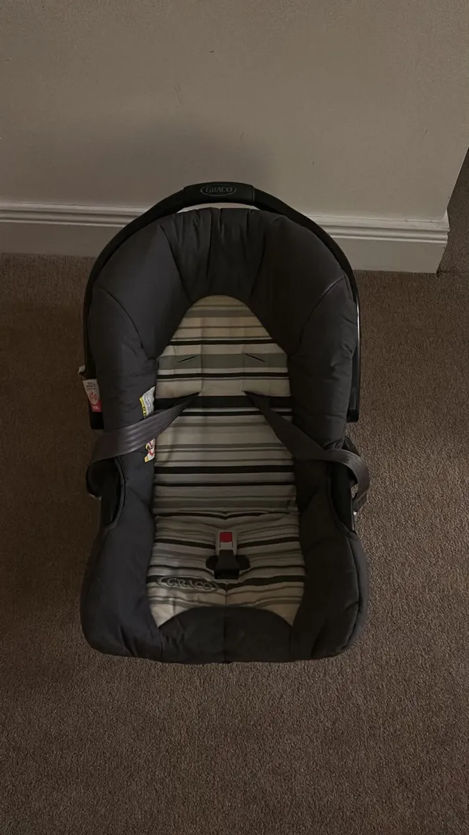 Bady walker /stroller / car seat - Image 3
