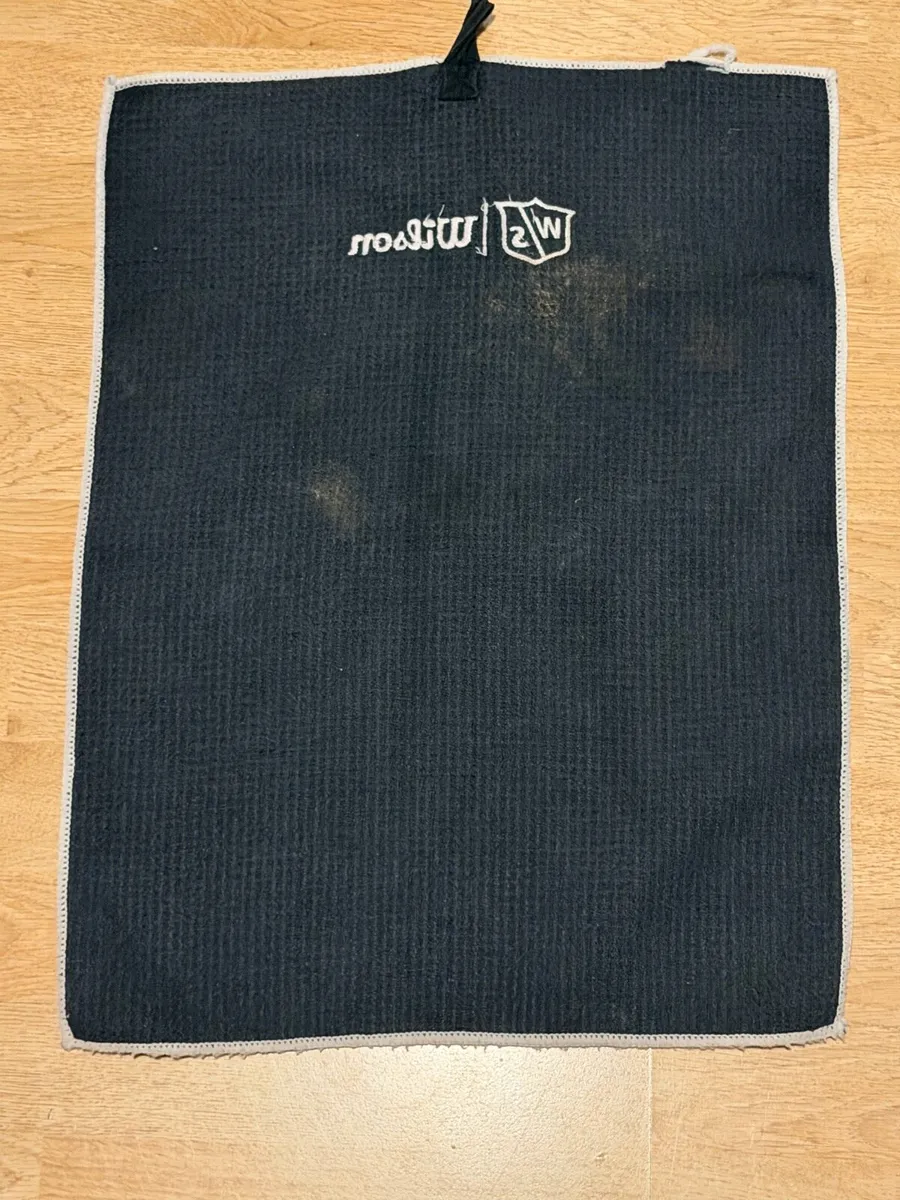 Wilson golf towel - Image 2