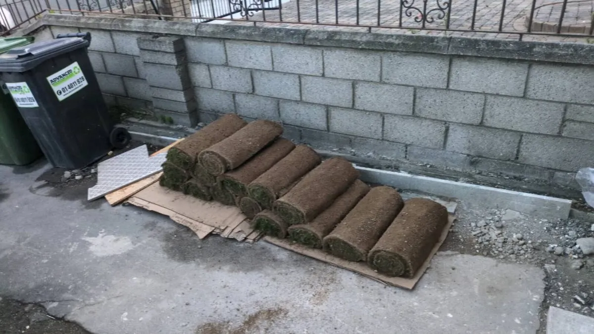 Sod Turf 14 Rolls (Free)