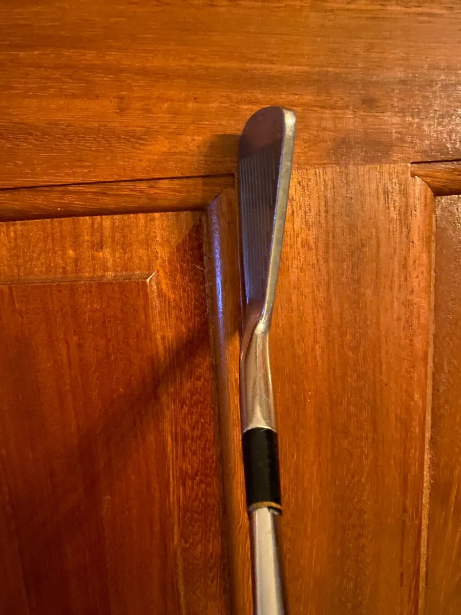 Wilson 1200 LT 2 iron immaculate Condition - Image 4