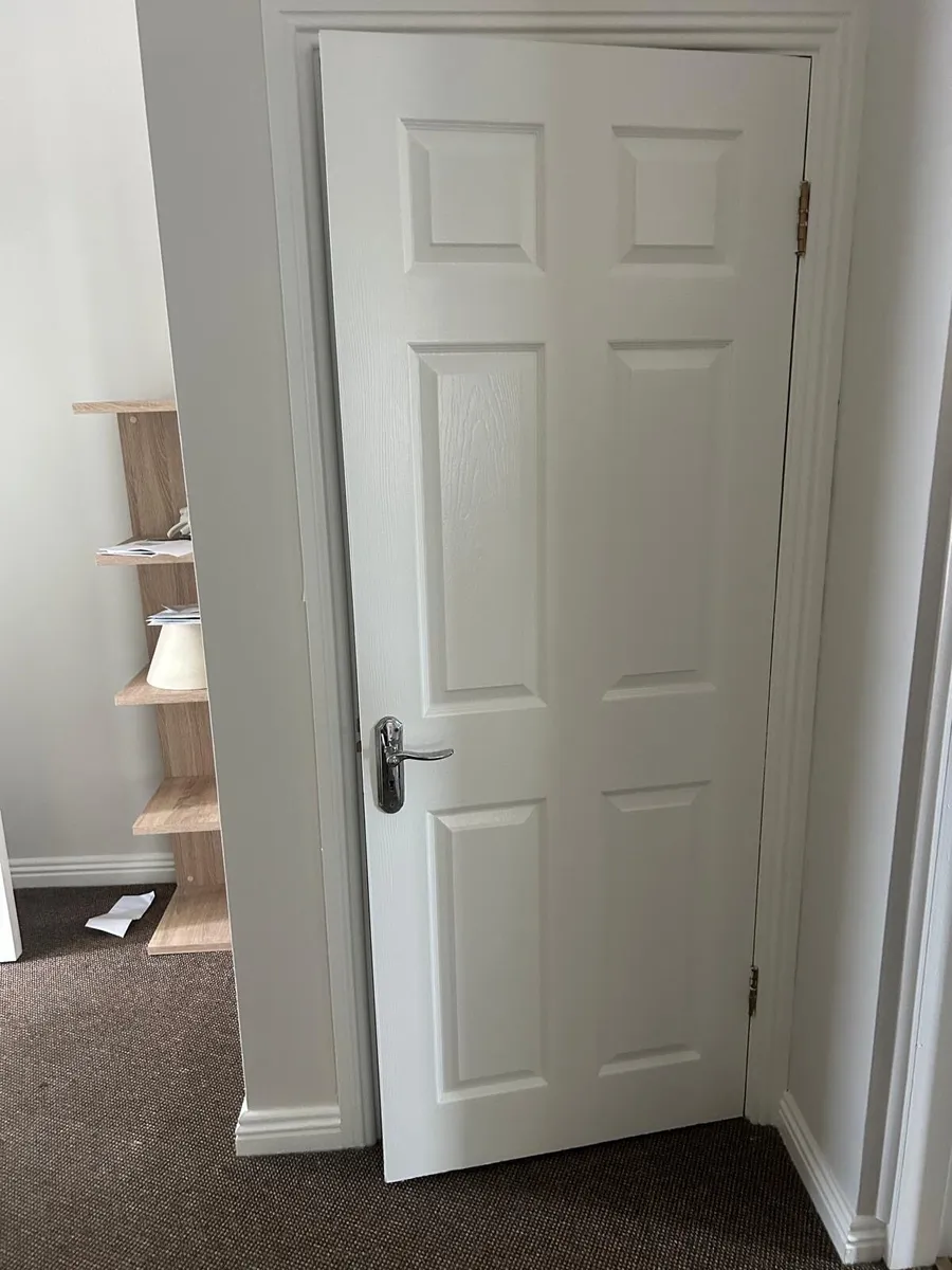 Internal doors - Image 2