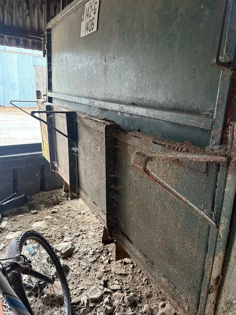 18ft cattle trailer - Image 4