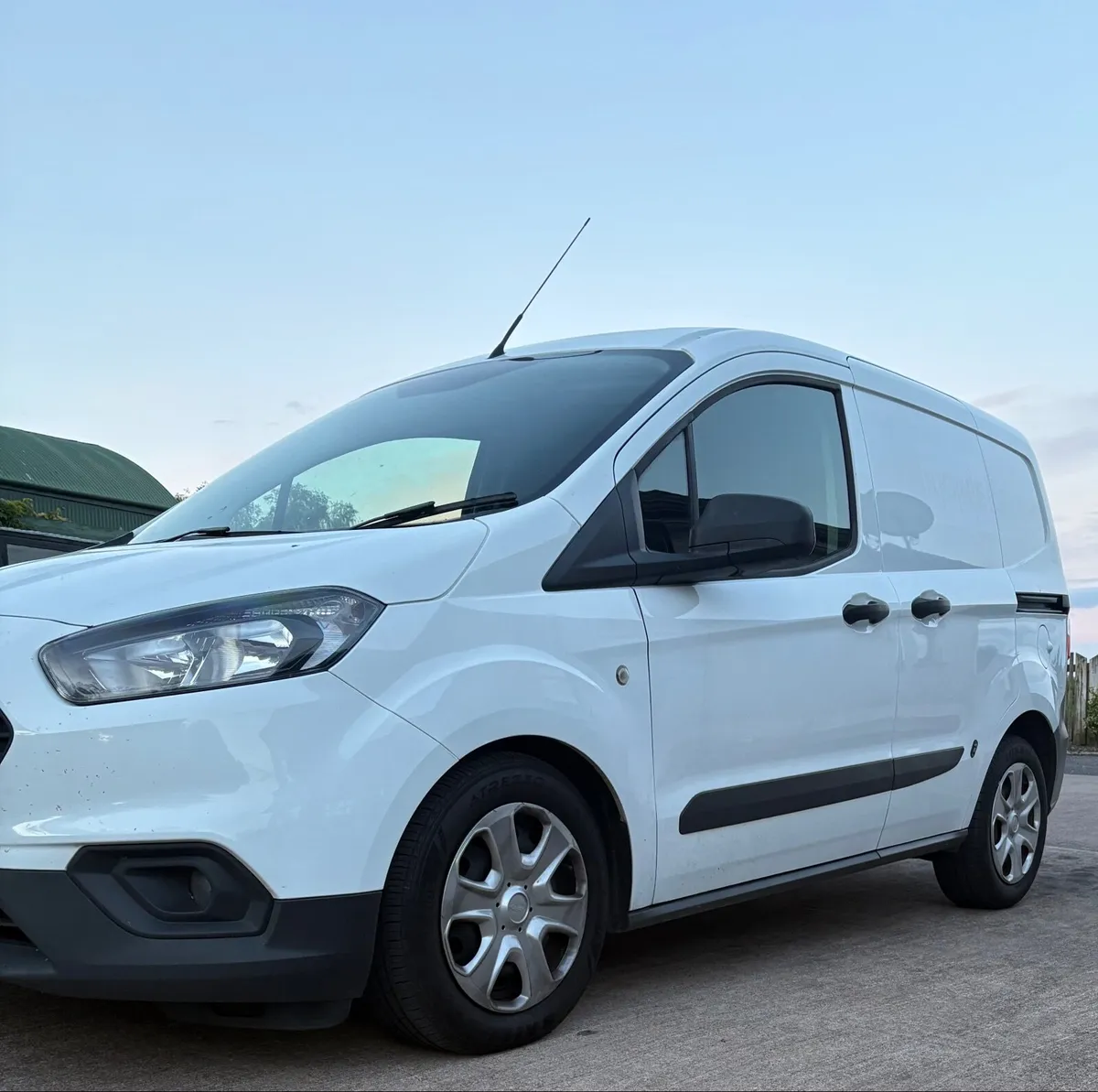 Ford Transit 2020 - Image 1
