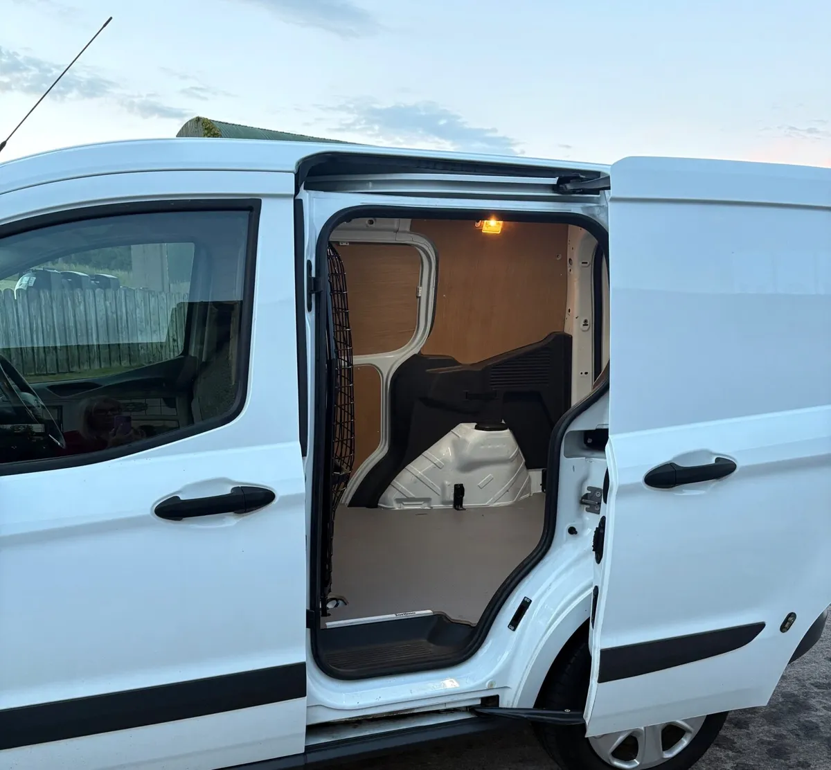 Ford Transit 2020 - Image 3