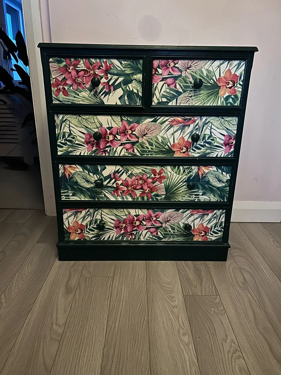 Pitch Pine chest of drawers - Image 1