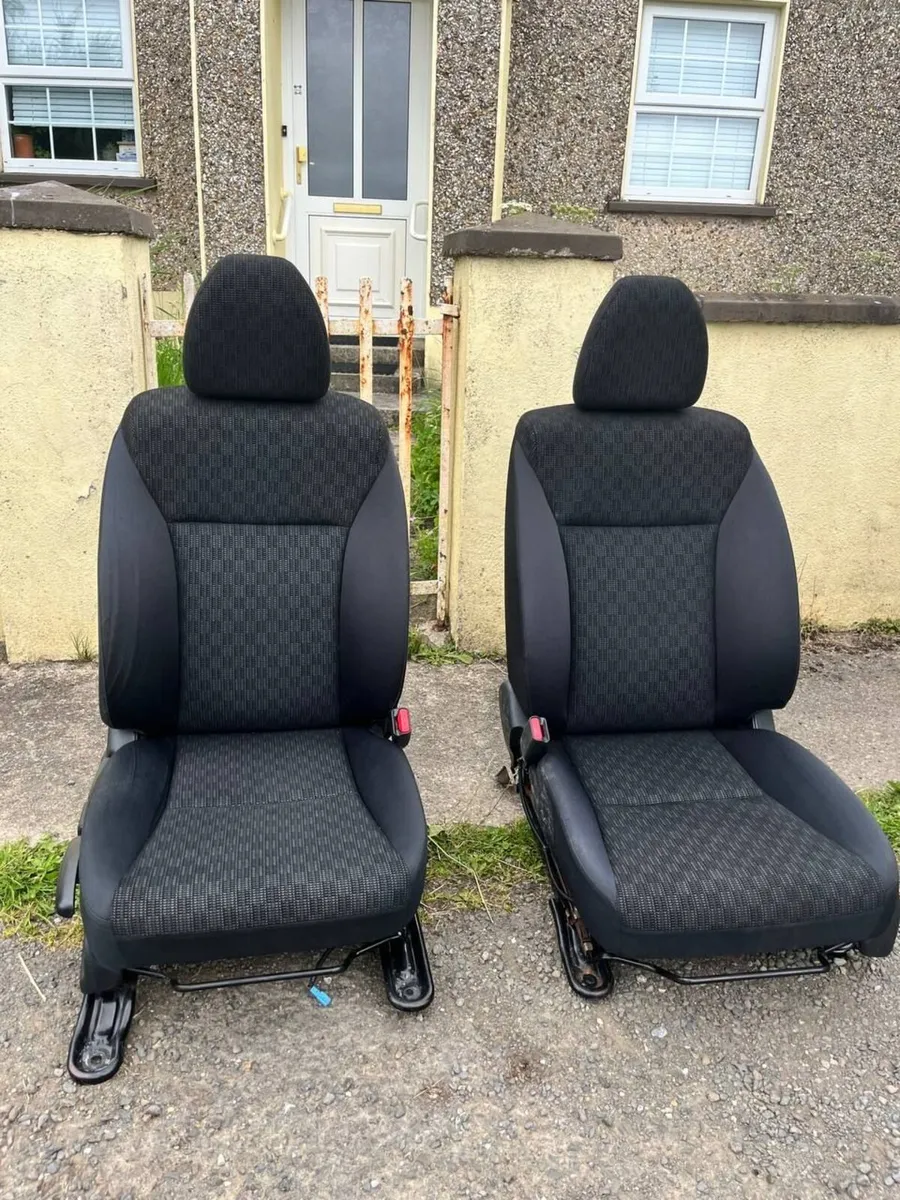Honda Fit front seats - Image 1