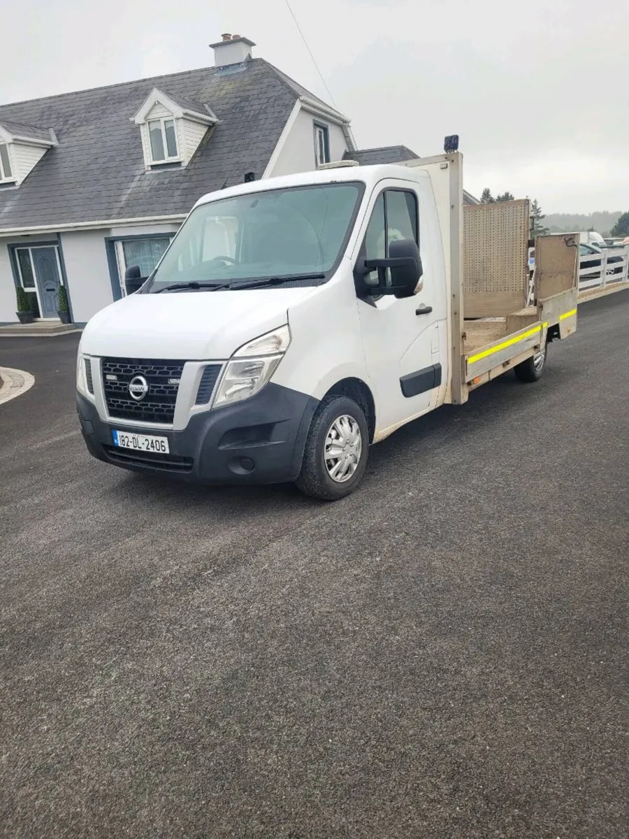 2018 Nissan nv400 low loader body with ramp - Image 3