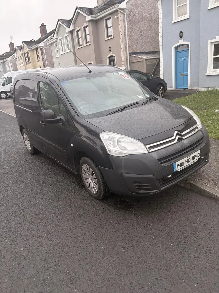 Citreon berlingo 142 1.6 Diesel 3 seater - Image 2