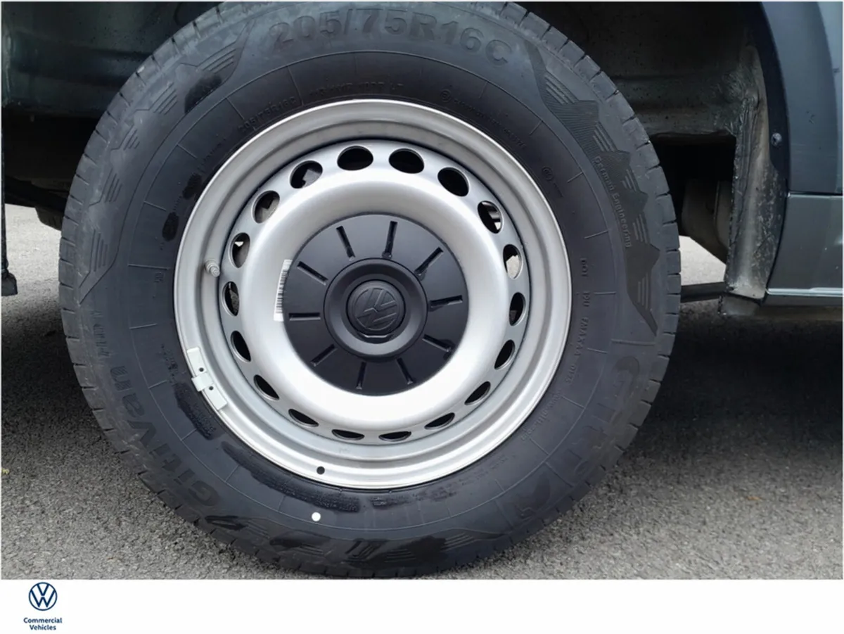 Volkswagen Crafter VAN 2.0TDI 177BHP MEDIUM WHEEL - Image 1