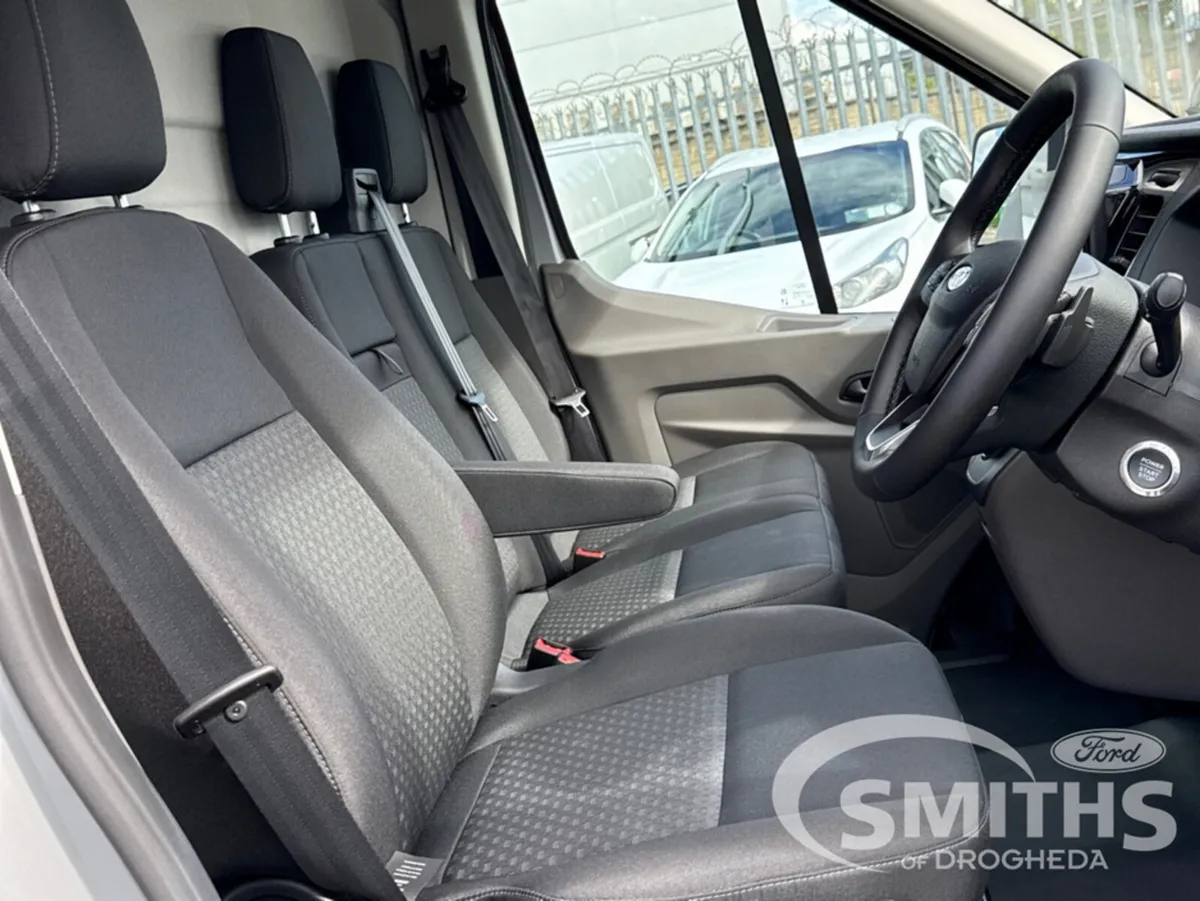 Ford Transit 350L TREND 160PS *AUTO* IN STOCK - Image 4