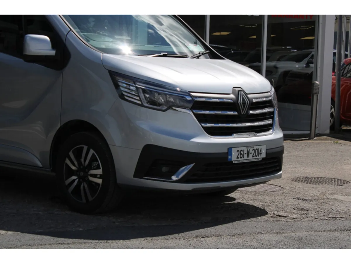 Renault Trafic LL30 BLUE DCI 150 EXTRA - Image 4