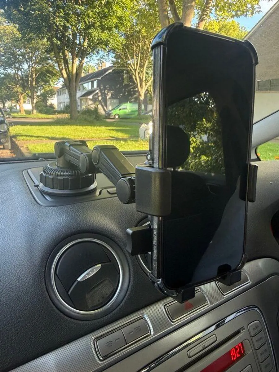 phone holder - Image 2