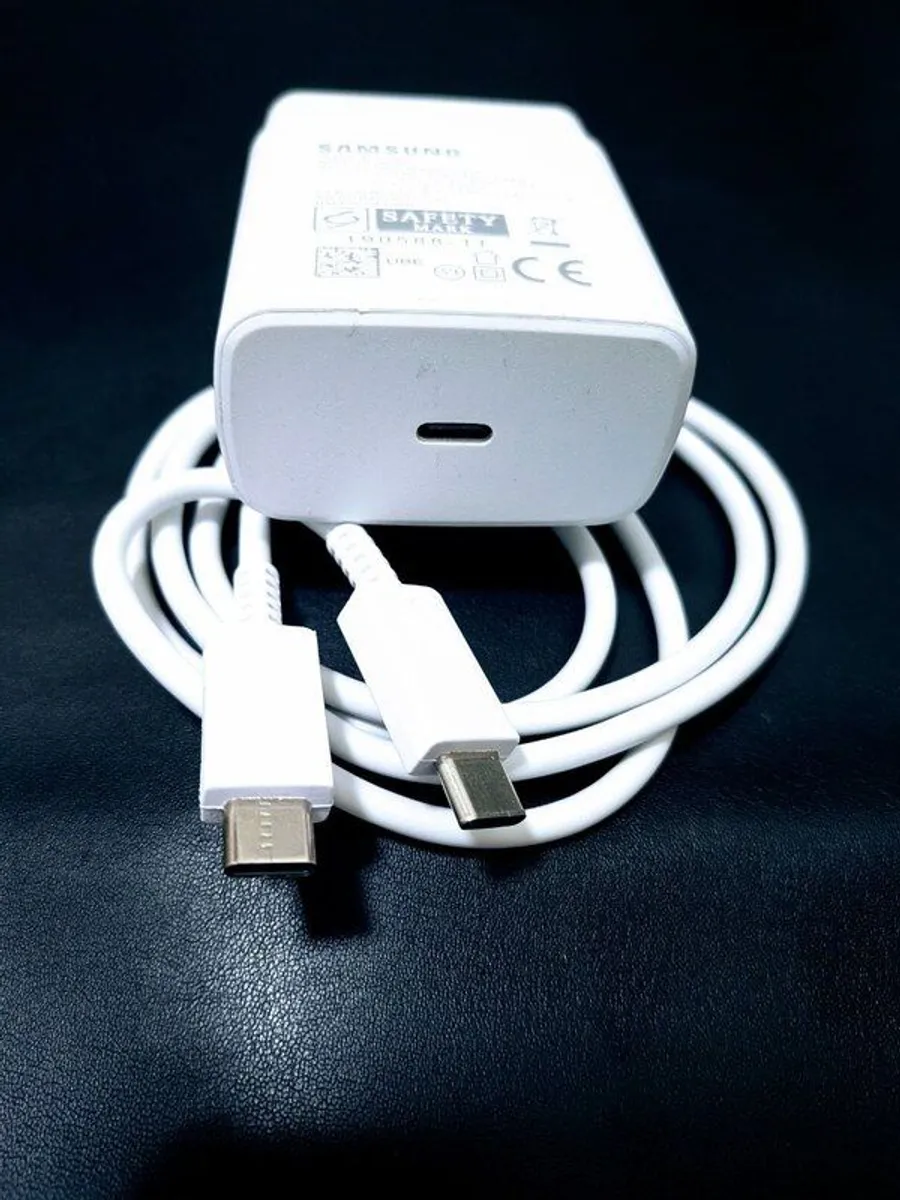Fast Charging USB-C - Image 2