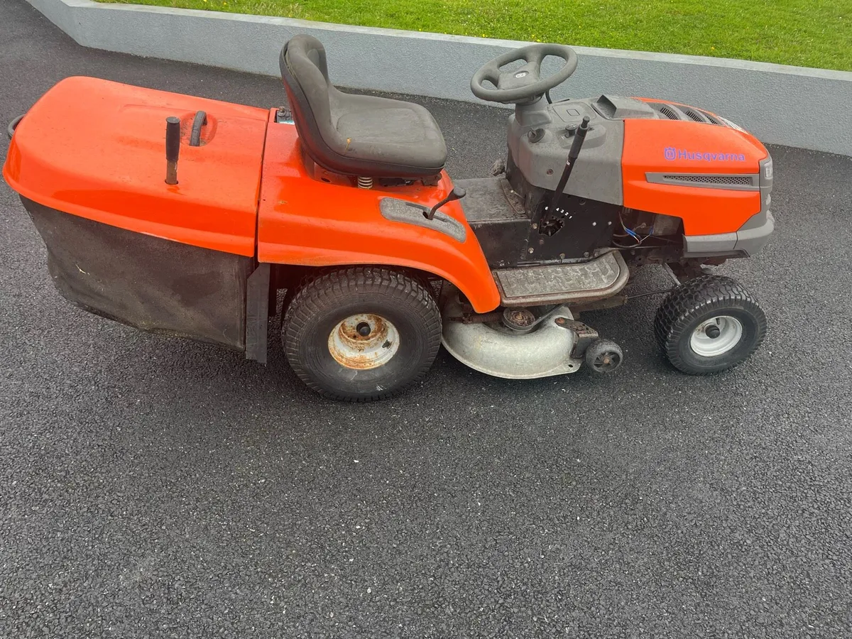 Husqvarna Ride on Mower - Image 2