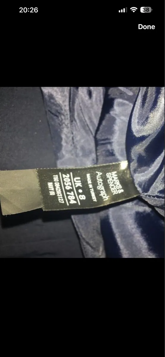 Ladies stunning M&S dress size 8 €15 - Image 4