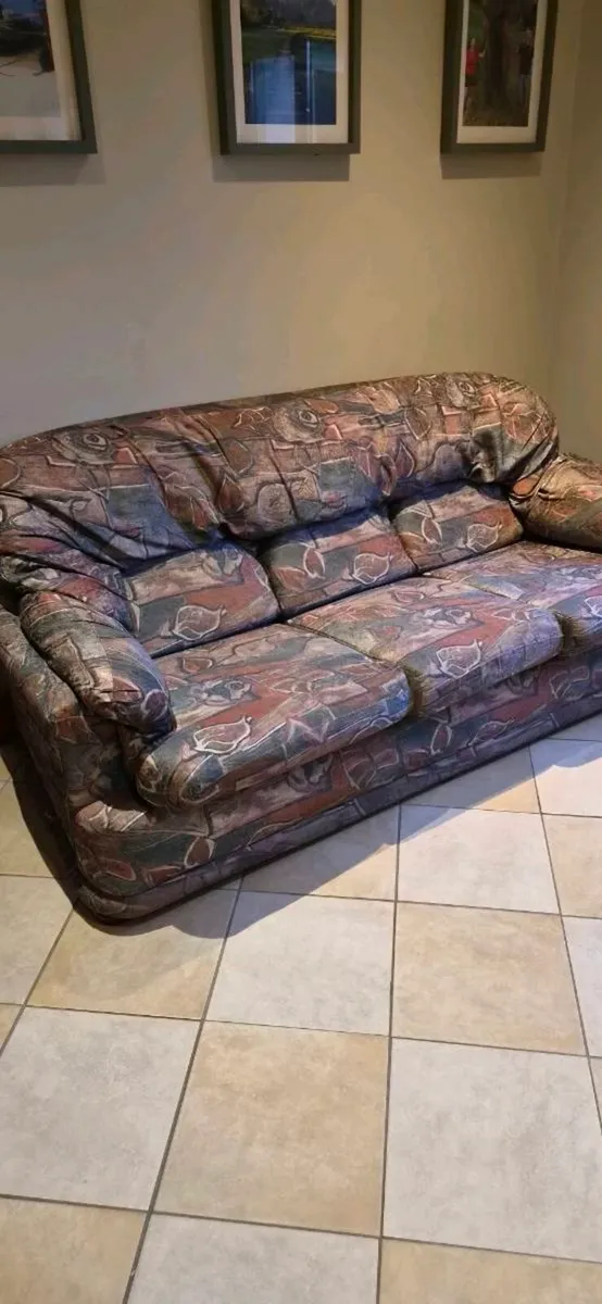 3 seater couch - Image 1