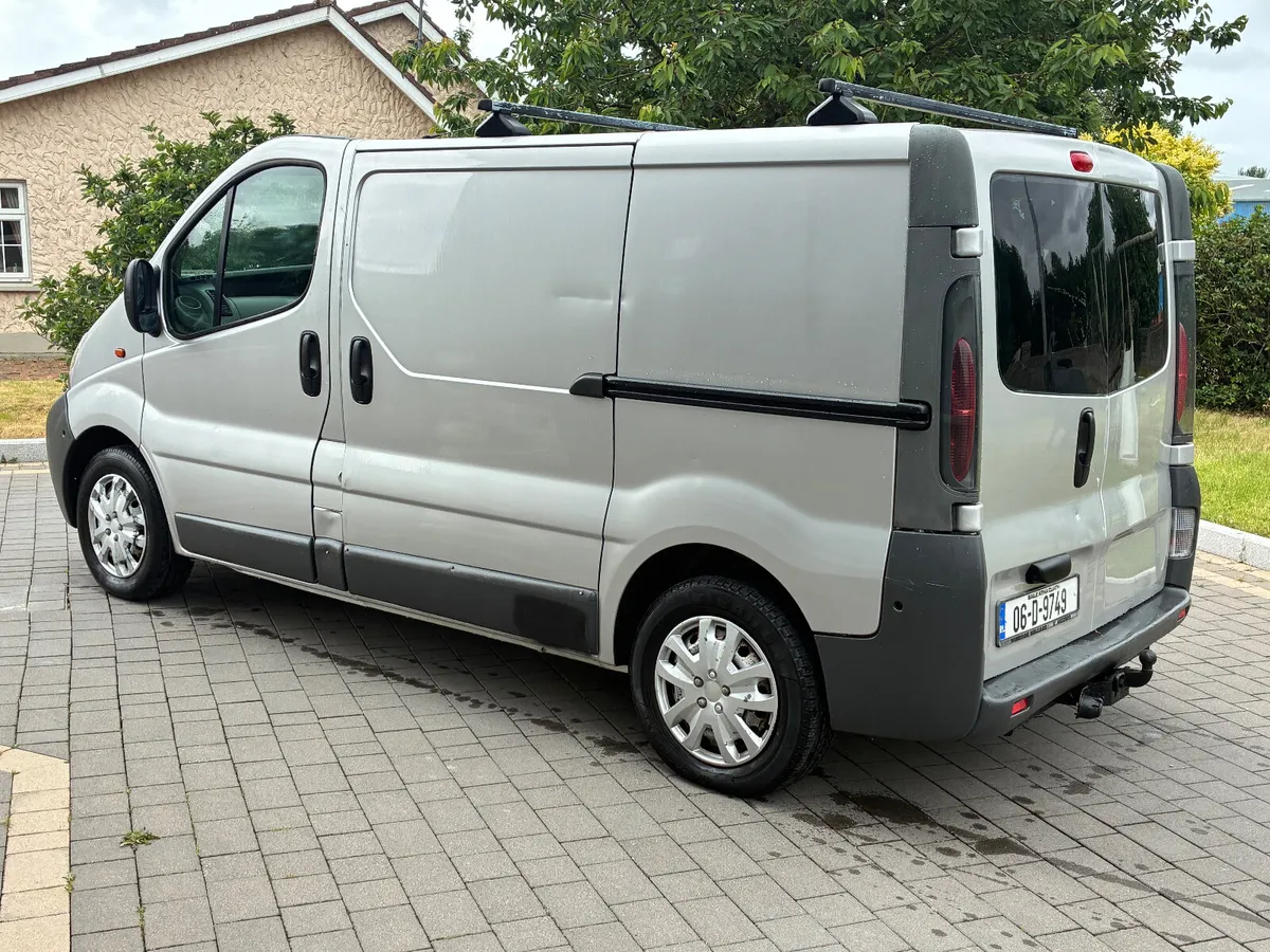 MINT Nissan Primastar 2006 *low kms* - Image 4