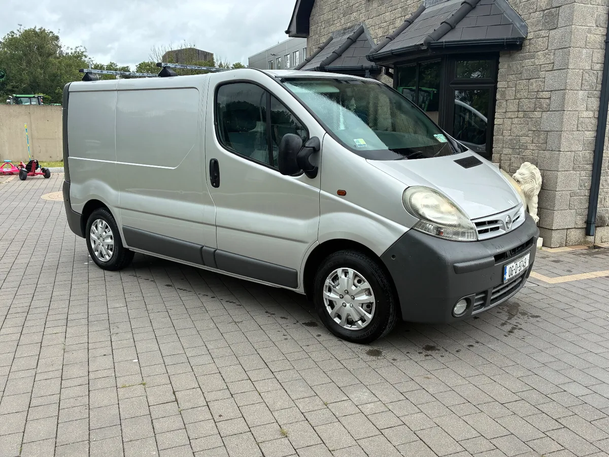MINT Nissan Primastar 2006 *low kms* - Image 2