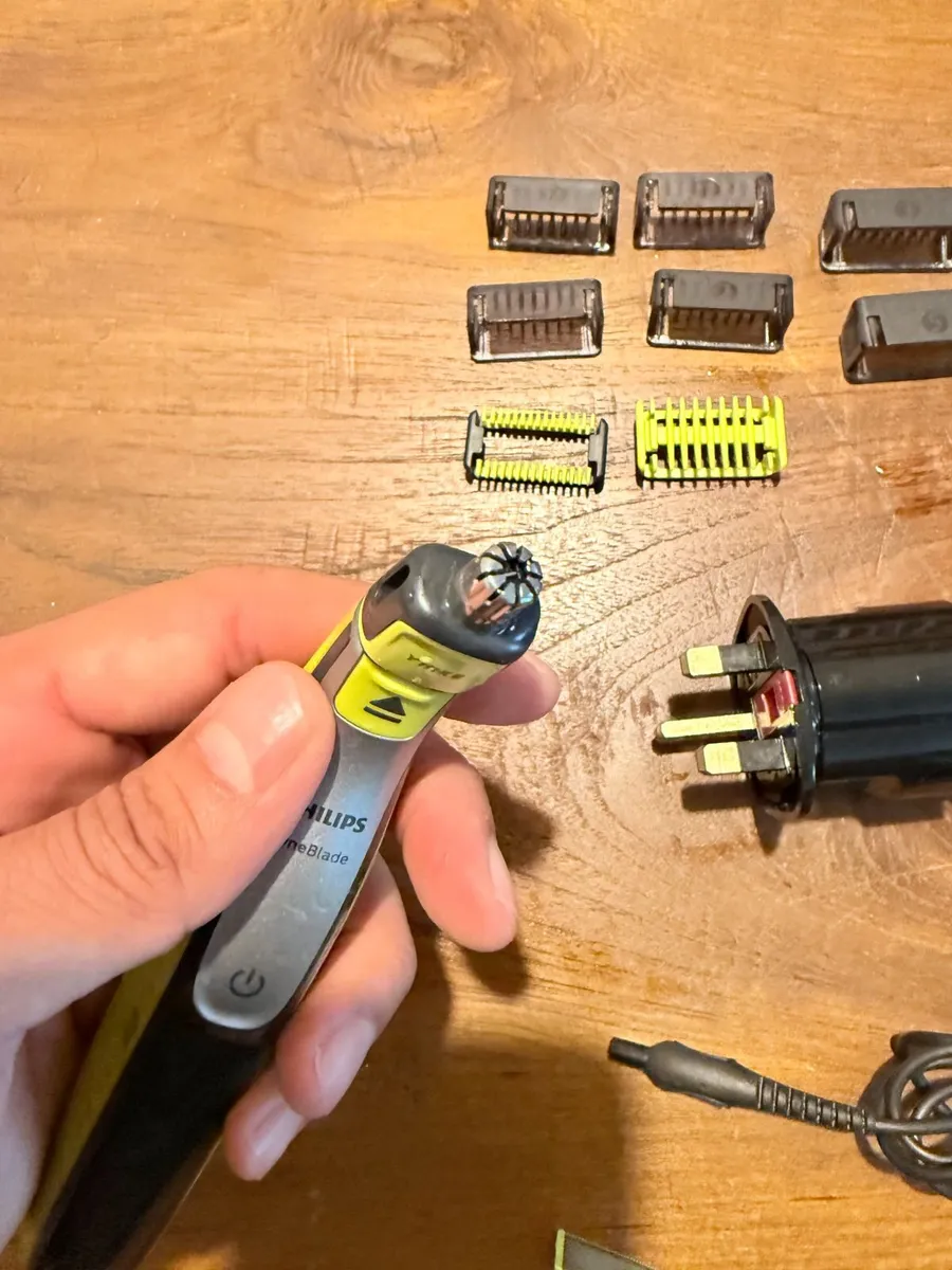 Philips OneBlade Hybrid Trimmer/Shaver - Image 1