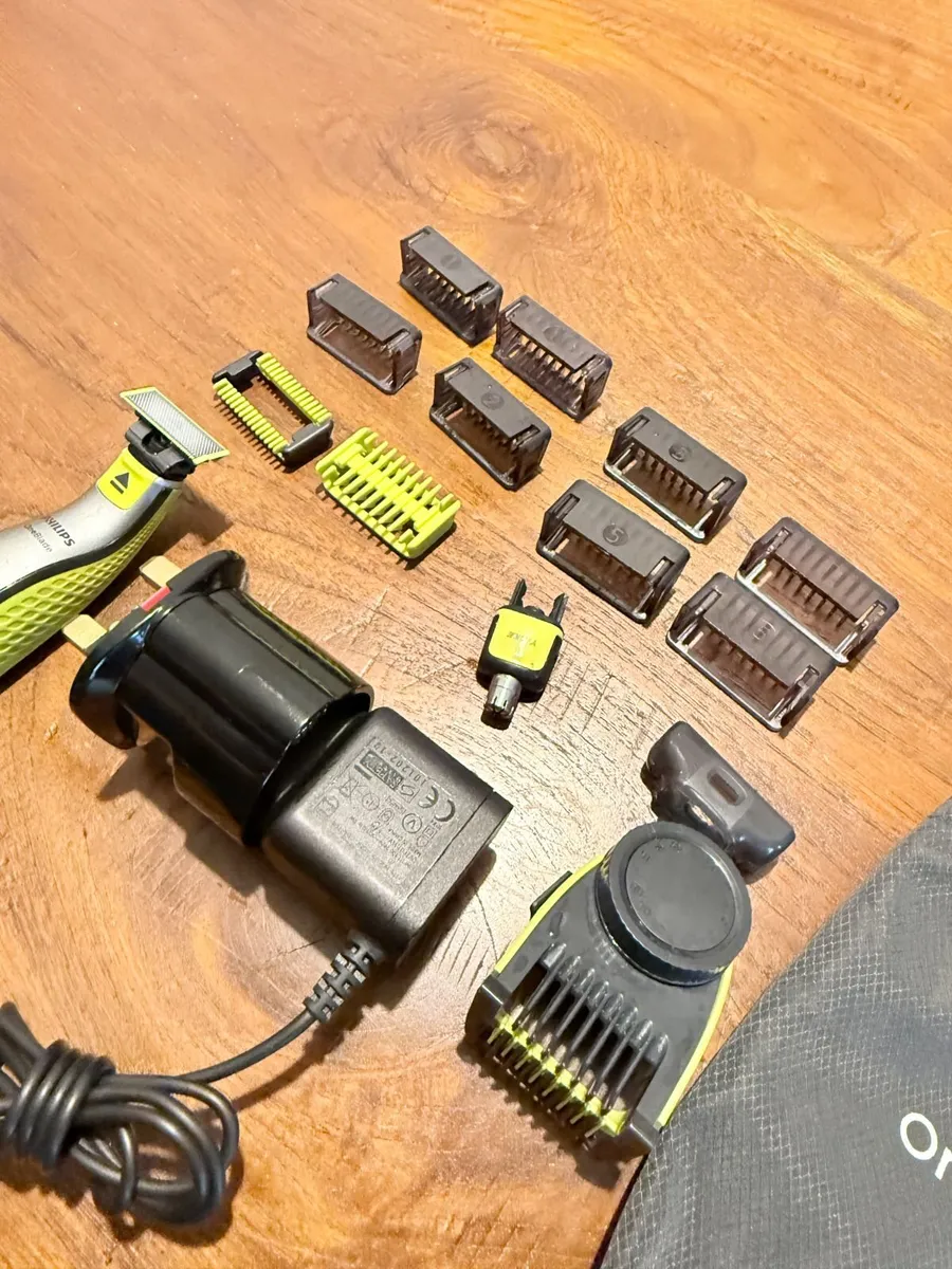 Philips OneBlade Hybrid Trimmer/Shaver - Image 3