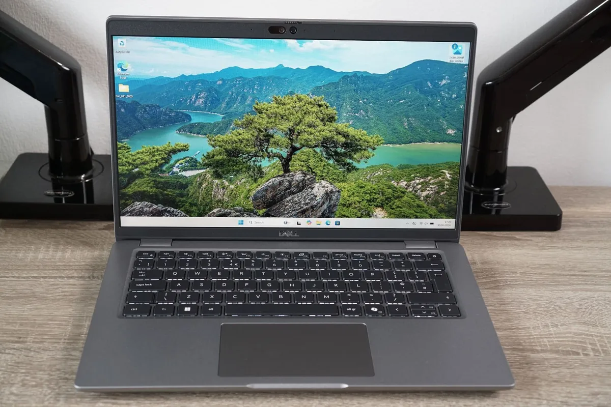 Dell Latitude 5450 | Ultra 5 135U | 16GB | 512GB - Image 1