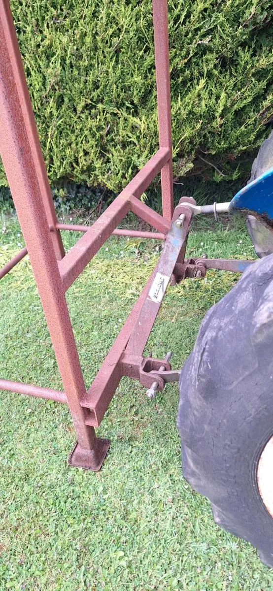 3 point linkage hedge trimming platform - Image 3