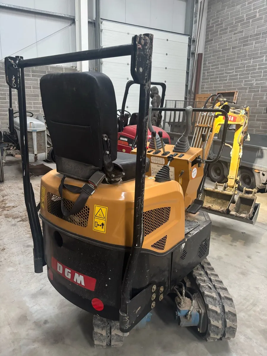 Dgm et1.0 micro digger - Image 1