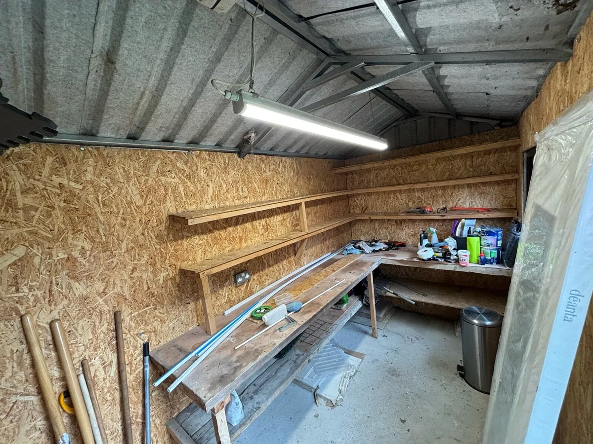 4X2 Shed for sale - Image 2