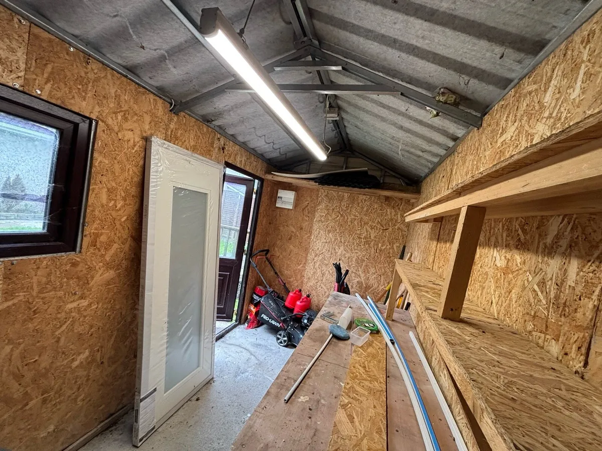 4X2 Shed for sale - Image 3