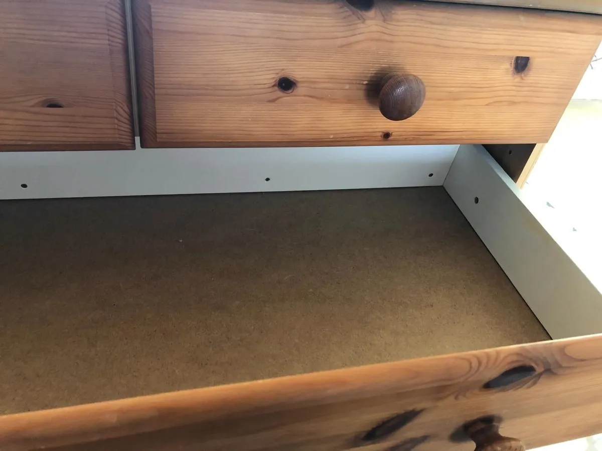 Chest of drawers - Image 2