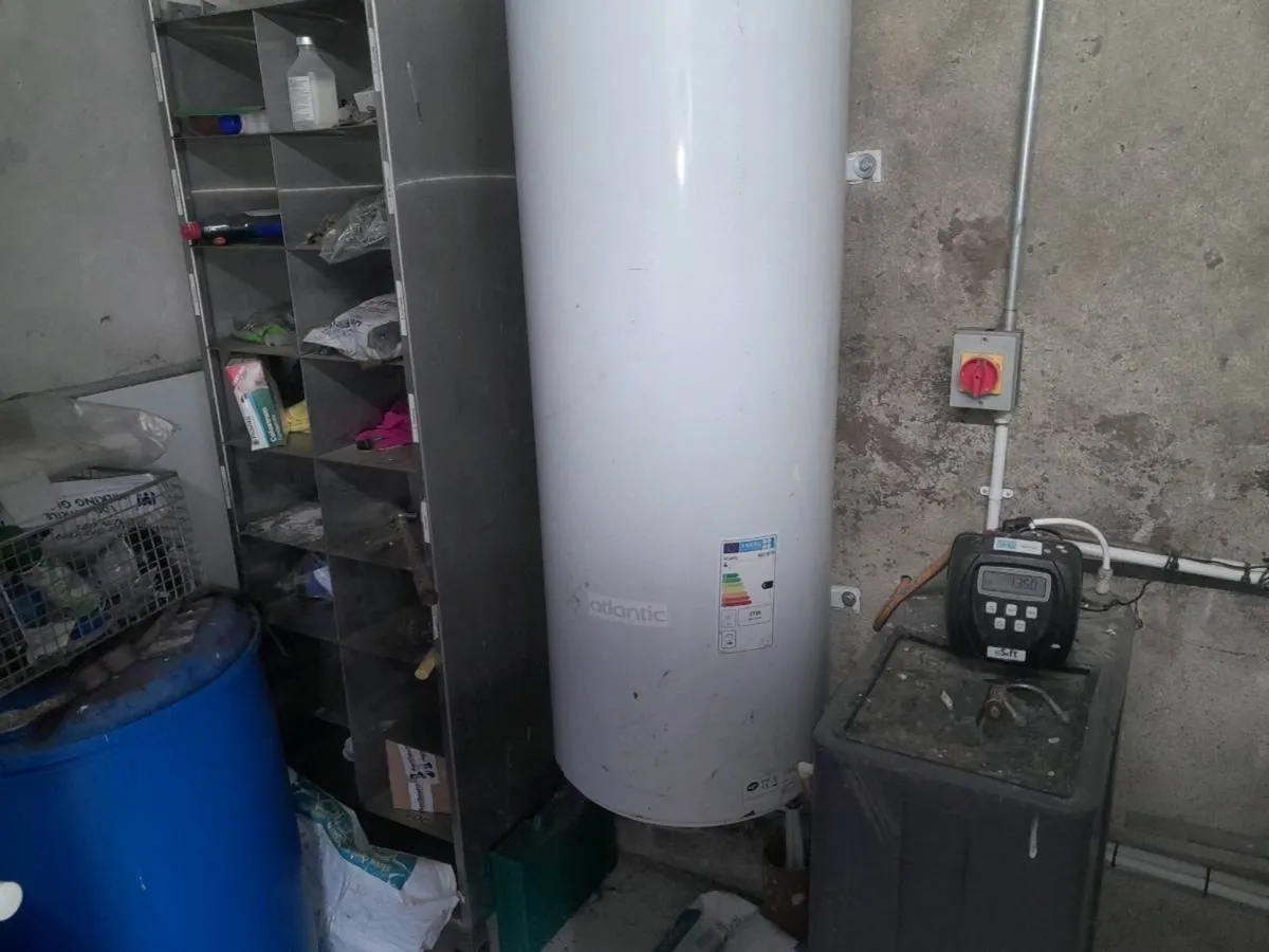 Milking machine - Image 4
