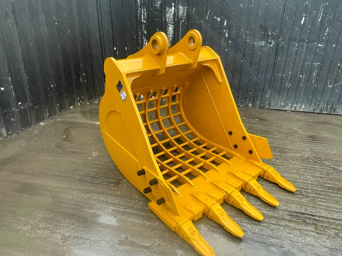 Sand Bucket - Image 1