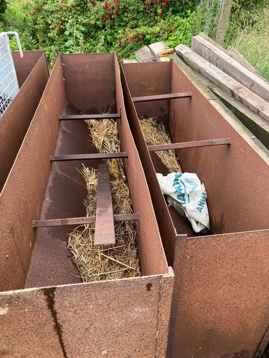 Troughs and slates - Image 4