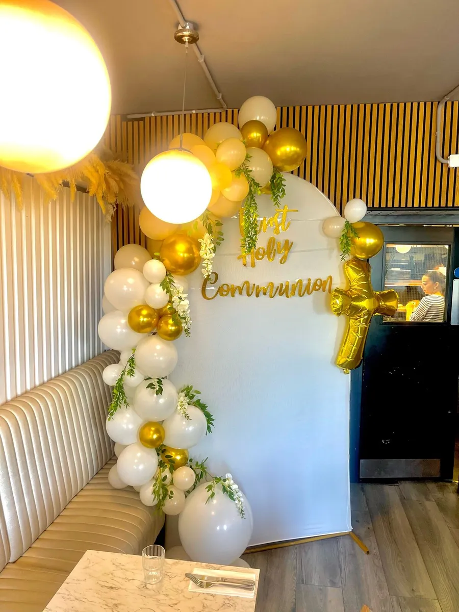 Balloons/Backdrops for Hire - Image 2