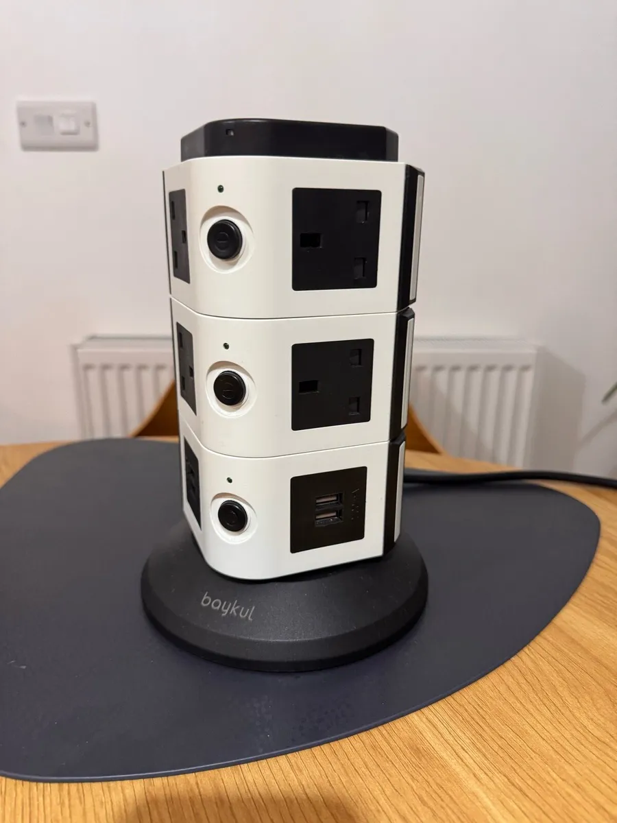 Tower Extension Lead 5m with wireless charger - Image 2